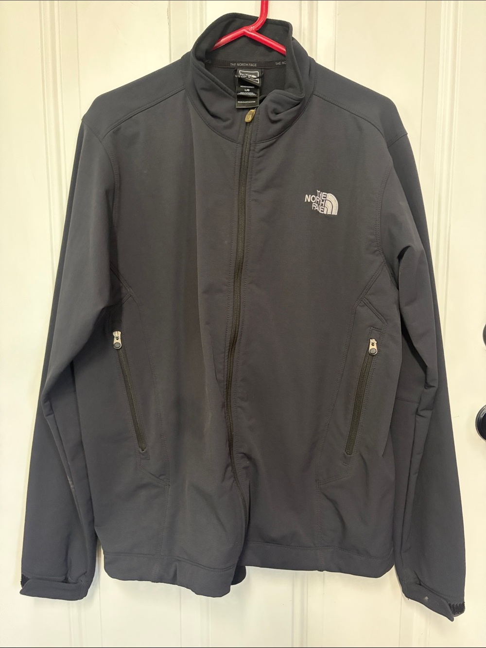 The North Face Men's Black Lightweight Jacket